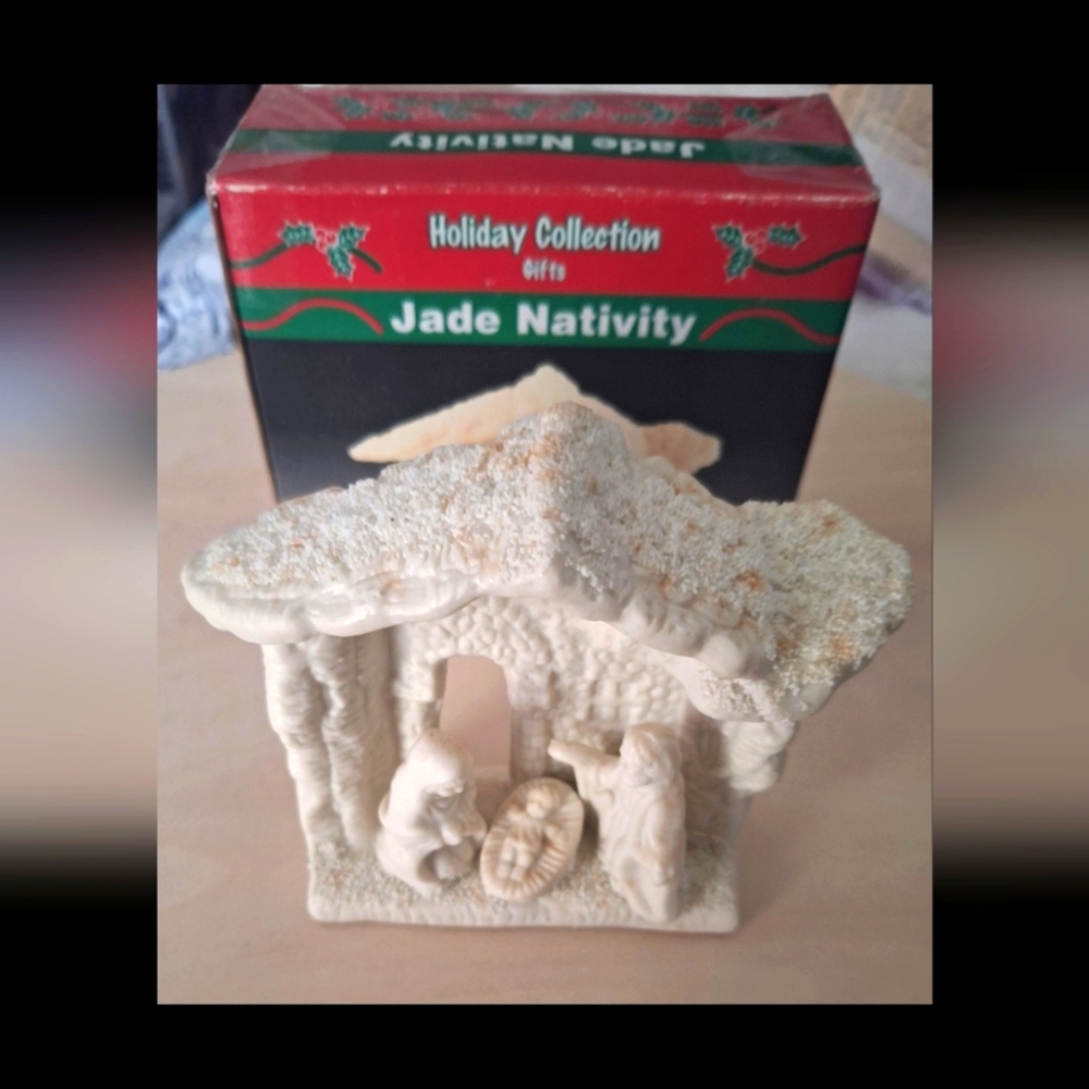 Vintage Dolgencorp Holiday Collections Ceramic Nativity Scene.